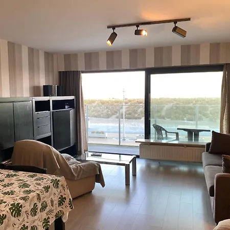 Apartment Seaflower 102 Right On The