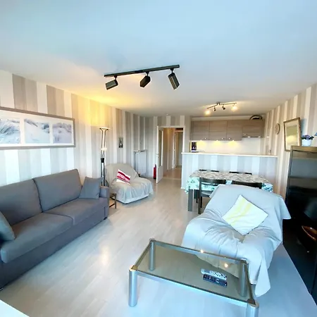 Seaflower 102 Right On The Apartment Nieuwpoort