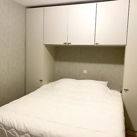 In By The * Nieuwpoort