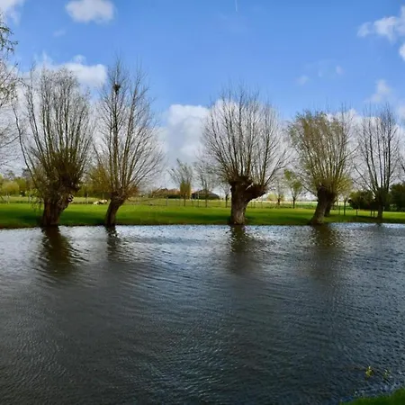 In By The Nieuwpoort